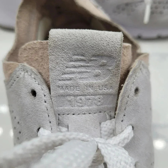 Limited Edition New Balance ML 1978HK Nubuck Suede Sneakers - Picture 13 of 15